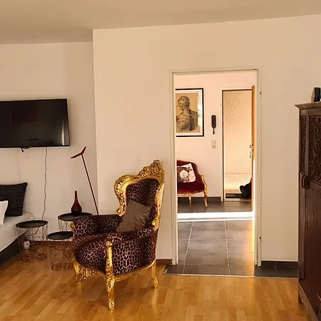 Wohlfuehlwohnung Sonnenterrasse E Auto Ladestation Daire *